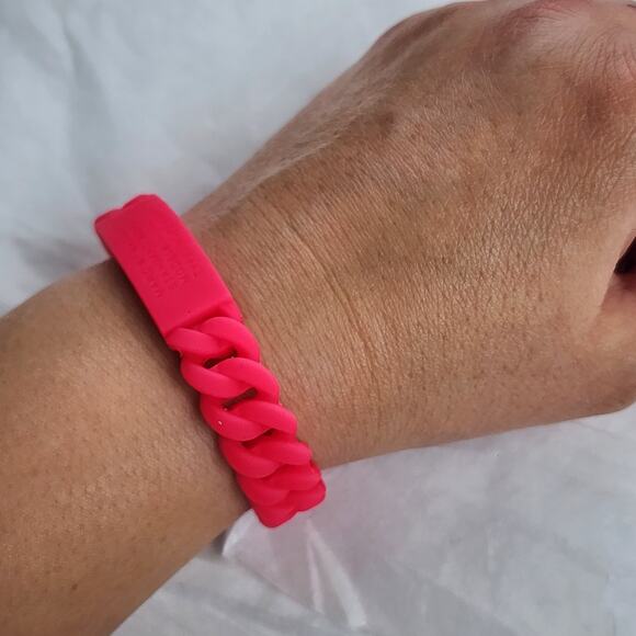 MARC JACOBS STANDARD SUPPLY BRAIDED SILICONE RUBBER BRACELET - FLUORO Hot Pink - Picture 6 of 7